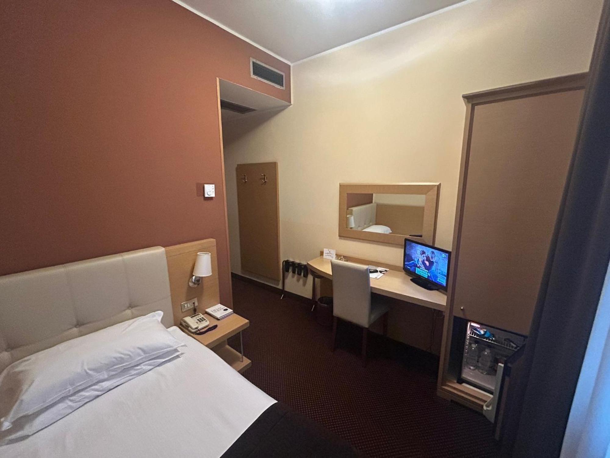 Hotel Vittoria Рубано Экстерьер фото