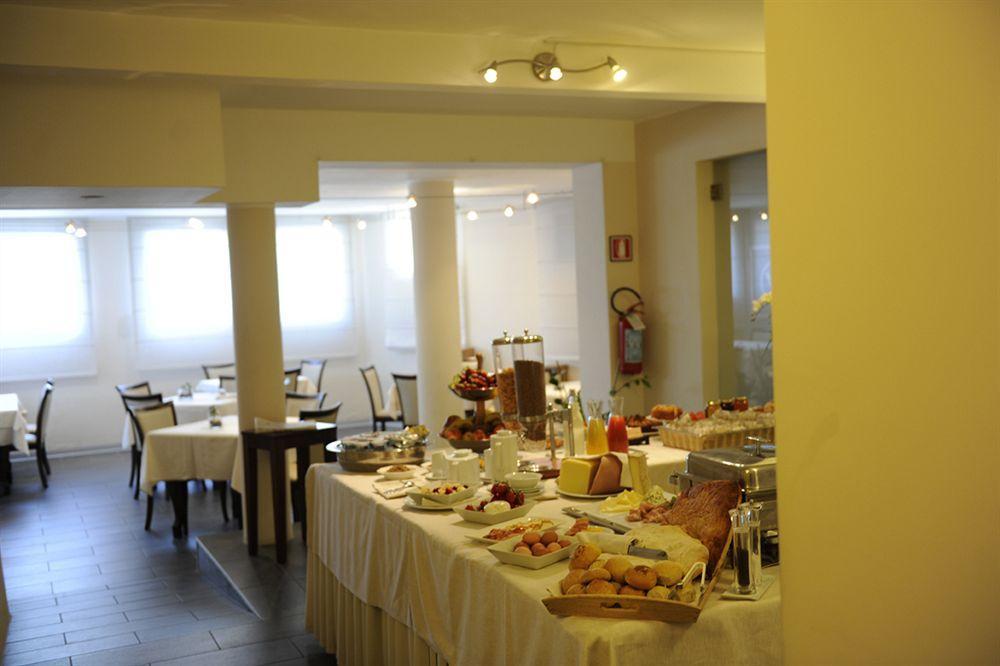 Hotel Vittoria Рубано Экстерьер фото